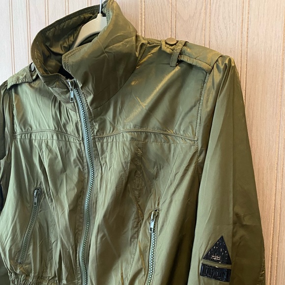 LALA ANTHONY COLLECTION green windbreaker M - Picture 4 of 6